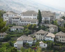 купить недвижимость в Албании