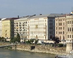 дешевеет недвижимость в Венгрии