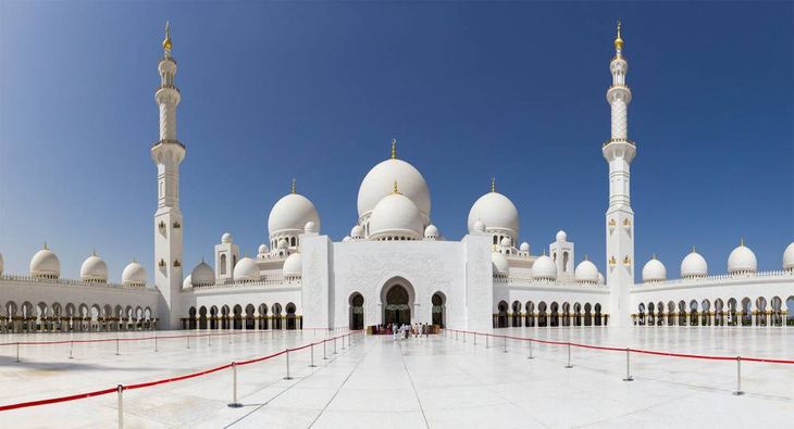 Фото мечети шейха Зайда в ОАЭ.