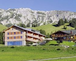 экологический отель в Альпах