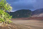 Равнина у вулкана Ясур