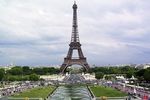 достопримечательность Парижа эйфелева башня