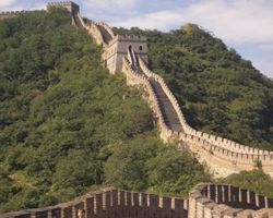 ремонт Великой стены в Китае