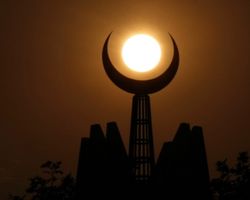 священный месяц Рамадан начался у мусульман-суннитов