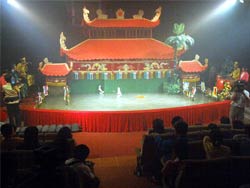 Кукольный театр на воде Ханой Вьетнам